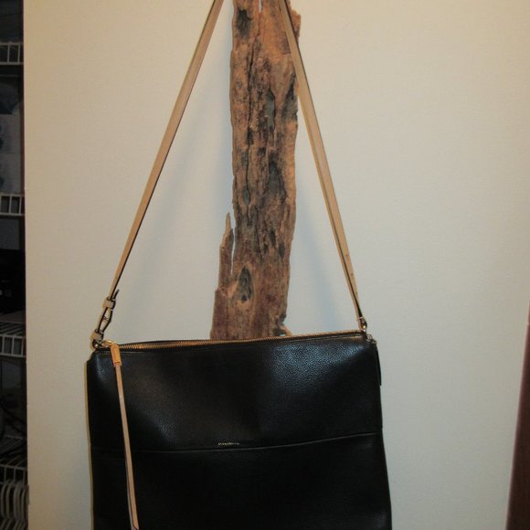 COACH Highrise Black Pebbled Leather Shoulder Bag in Store-Bought / X Condition - Picture 7 of 10